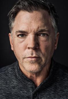 Nicholas Lea